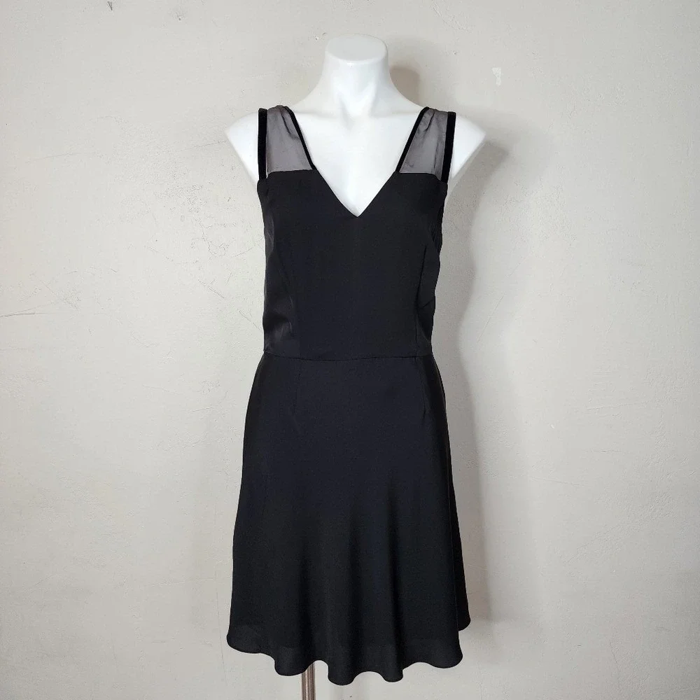 NWT Theory Devron Black Silk Fit‎ and Flare Dress Size 10 - Picture 3 of 16